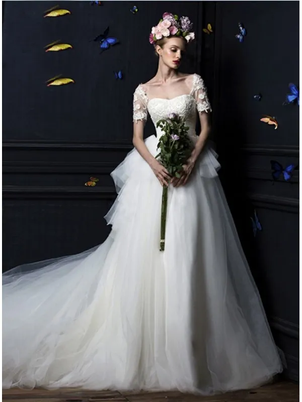 Abito da Sposa A Line Principesco con gonna in tulle e corpetto in pizzo con maniche
