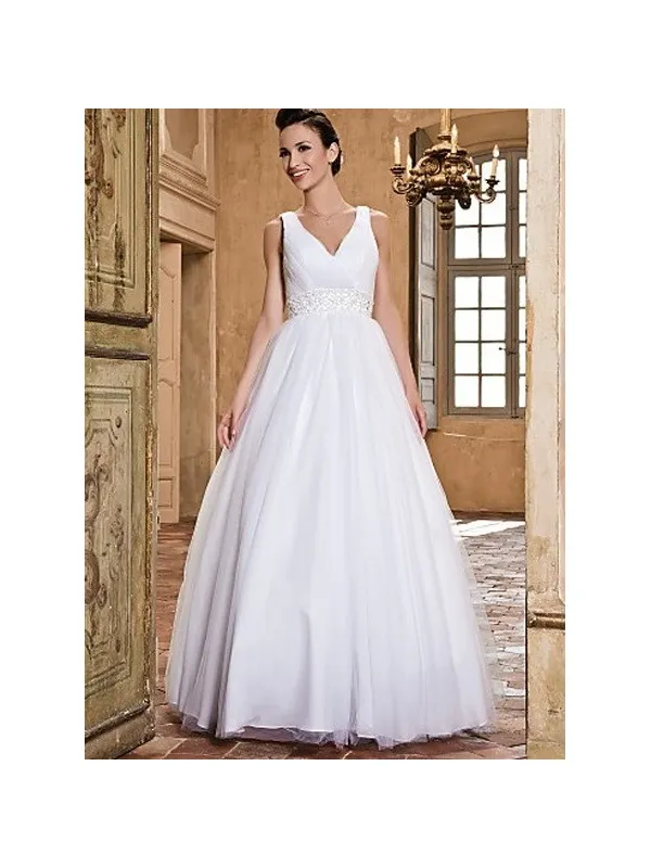 Abito da sposa semplice senza pizzo con bretelle e gonna ampia