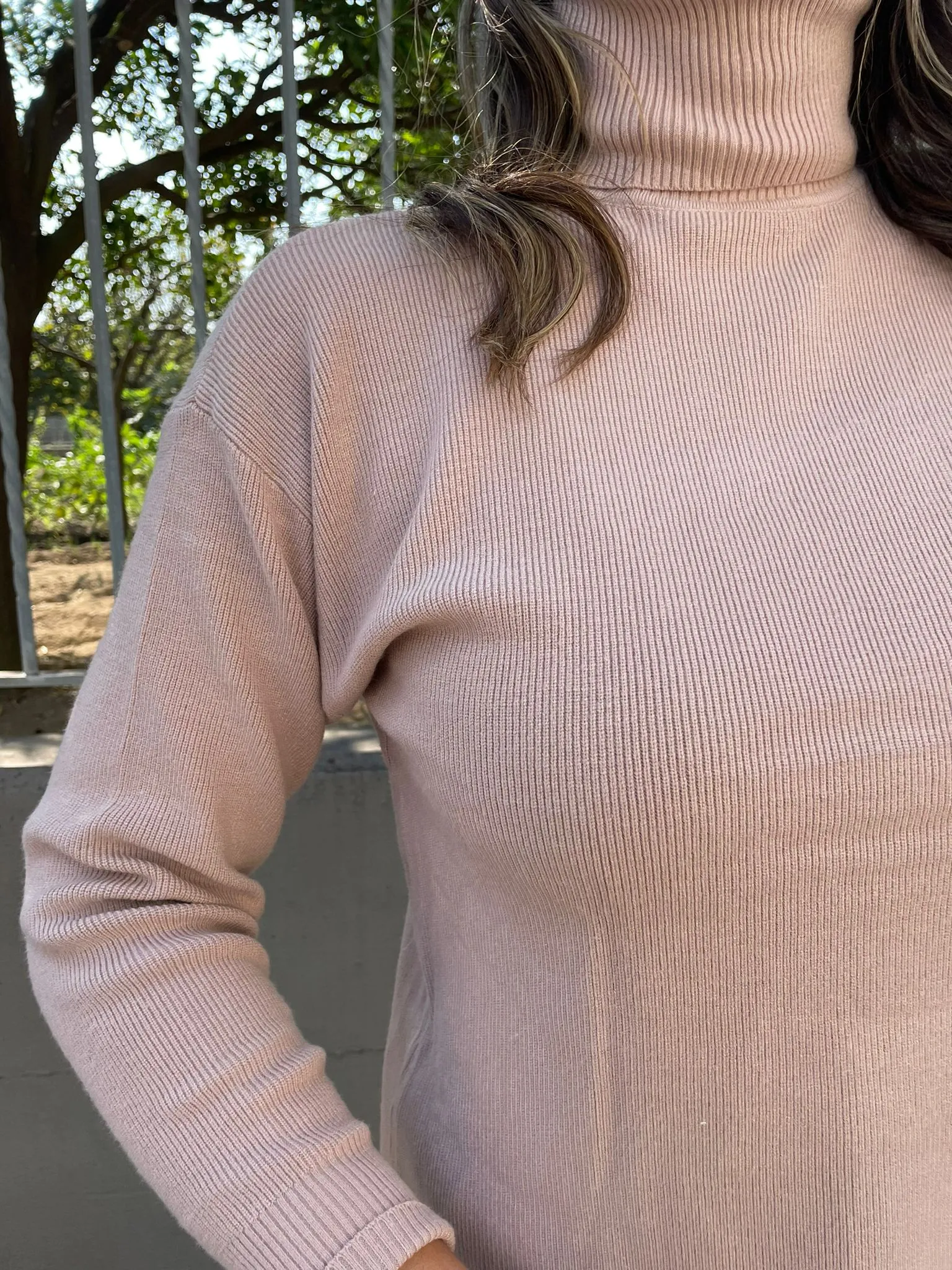Coordinato 2 pezzi con longuette e maglia collo alto
