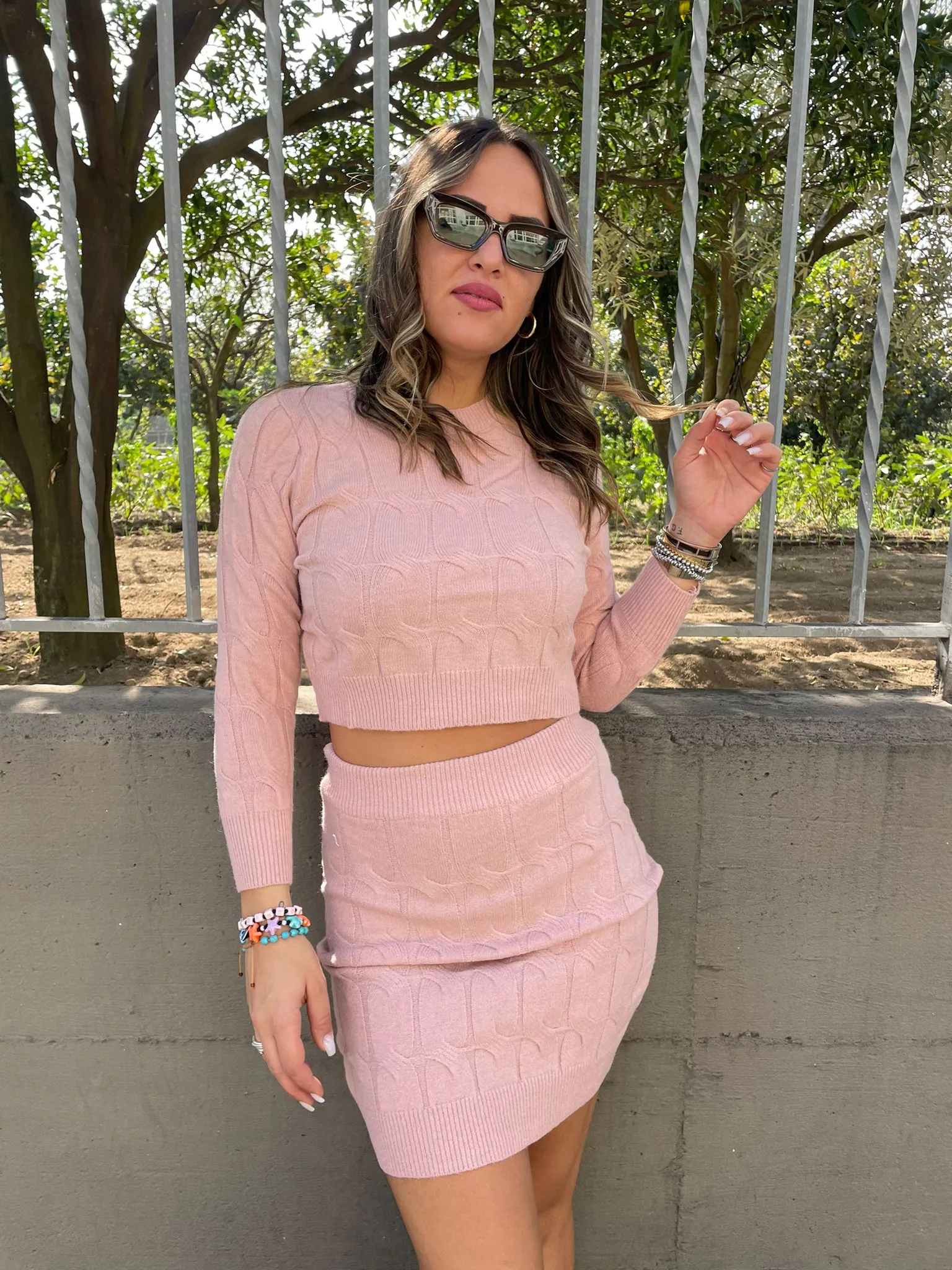 Coordinato 2 pezzi trama treccia con mini gonna
